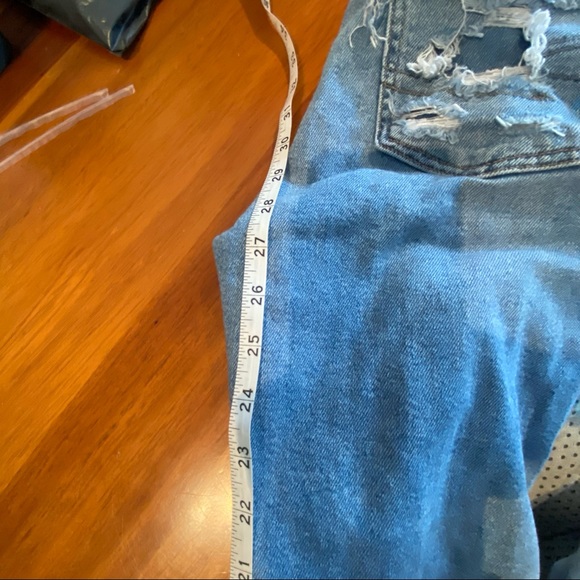American Eagle Light Wash Distressed Mom Jean - Picture 11 of 11